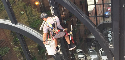 rope descent high rise window cleaning